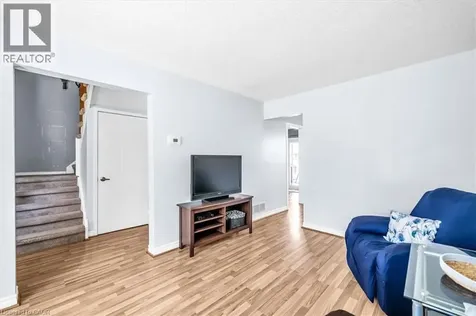 732 Bennett Crescent Oshawa ON L1K 1T6