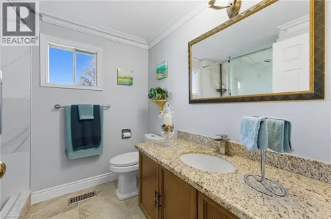 3043 Vanderbilt Road Mississauga ON L5N 4W8
