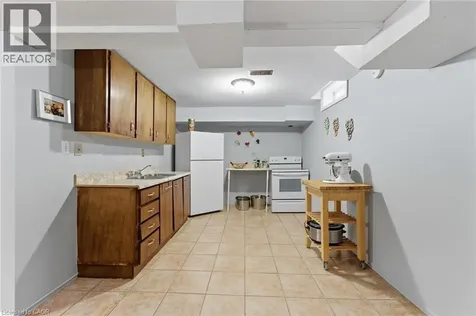 3043 Vanderbilt Road Mississauga ON L5N 4W8