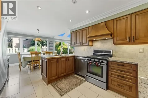 3043 Vanderbilt Road Mississauga ON L5N 4W8