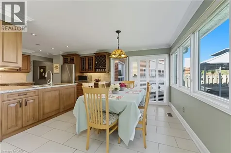 3043 Vanderbilt Road Mississauga ON L5N 4W8