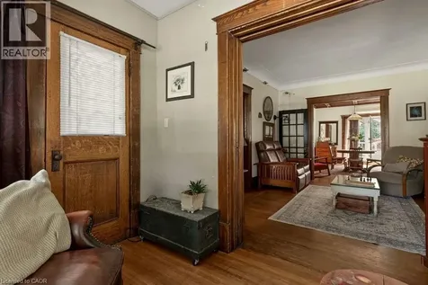 111 Spadina Avenue Hamilton ON L8M 2X4