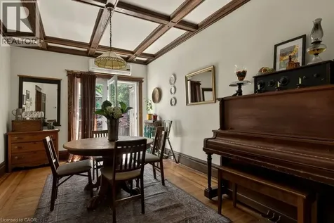 111 Spadina Avenue Hamilton ON L8M 2X4