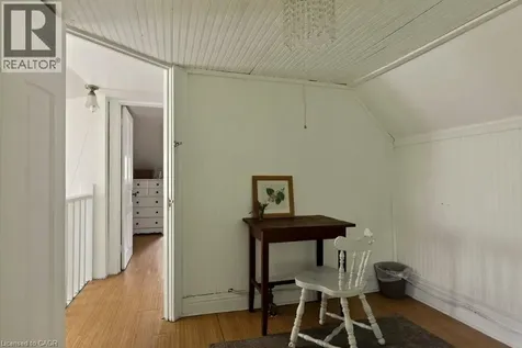 111 Spadina Avenue Hamilton ON L8M 2X4
