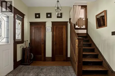 111 Spadina Avenue Hamilton ON L8M 2X4