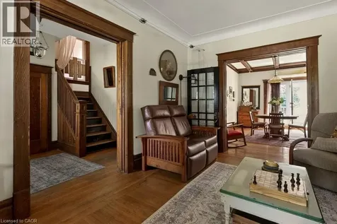 111 Spadina Avenue Hamilton ON L8M 2X4