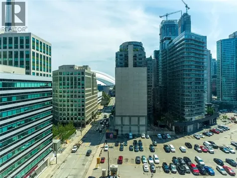 36 Blue Jays Way Toronto ON M5V 3T3