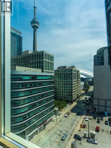 36 Blue Jays Way Toronto ON M5V 3T3