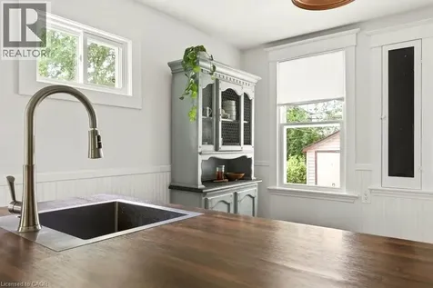 151 Tragina Avenue North Hamilton ON L8H 5C7