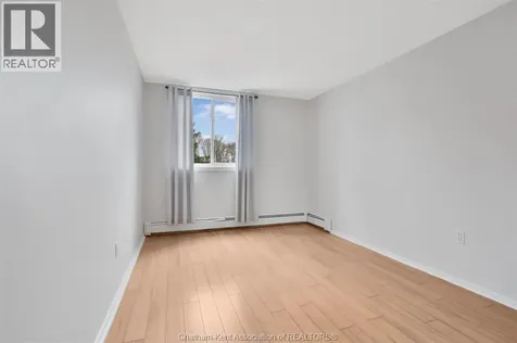 955 Grand Avenue West Chatham ON N7L 1Z9