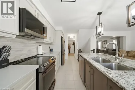 1222 Rose Way Milton ON L9E 1P1