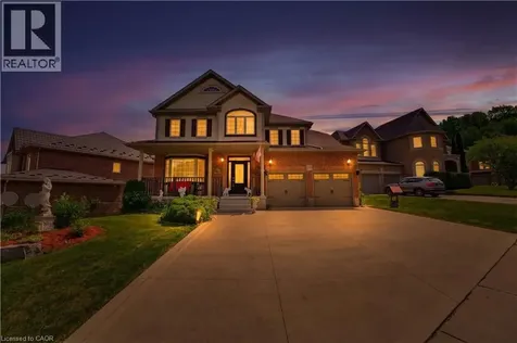 805 Munich Circle Waterloo ON N2V 2N5