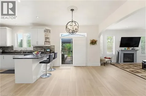 805 Munich Circle Waterloo ON N2V 2N5