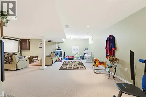 805 Munich Circle Waterloo ON N2V 2N5