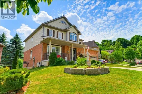 805 Munich Circle Waterloo ON N2V 2N5