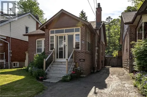 48 Longwood Road North Hamilton ON L8S 3V4
