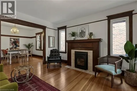 48 Longwood Road North Hamilton ON L8S 3V4