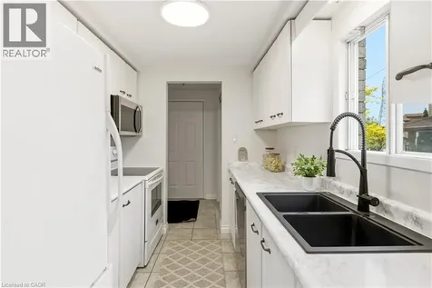 45 Catalina Court Kitchener ON N2M 5L9
