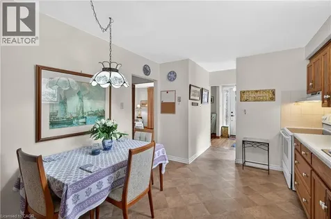 34 Helen Street Dundas ON L9H 1N3