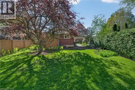 34 Helen Street Dundas ON L9H 1N3