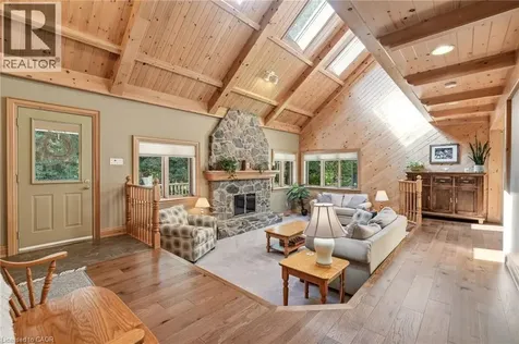 1811 Old Waterdown Road Burlington ON L7P 0T2