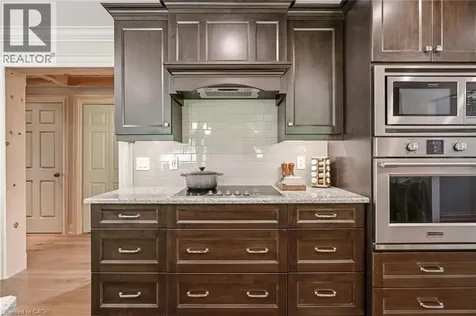 1811 Old Waterdown Road Burlington ON L7P 0T2