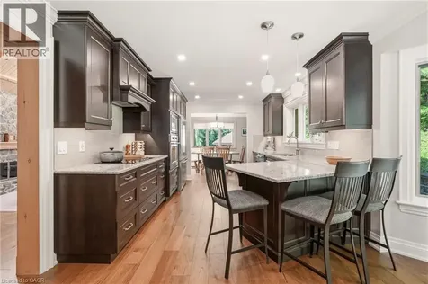 1811 Old Waterdown Road Burlington ON L7P 0T2