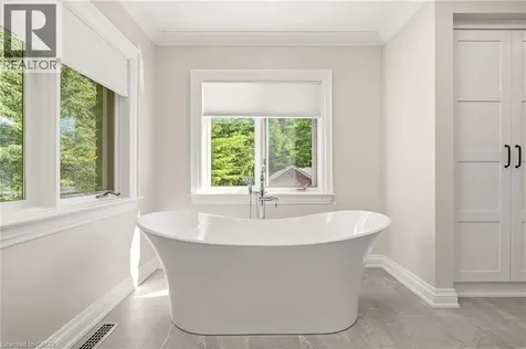 1811 Old Waterdown Road Burlington ON L7P 0T2