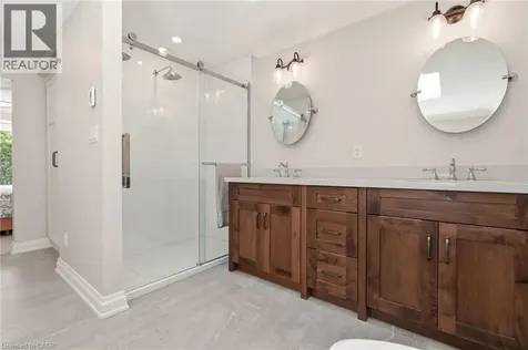 1811 Old Waterdown Road Burlington ON L7P 0T2