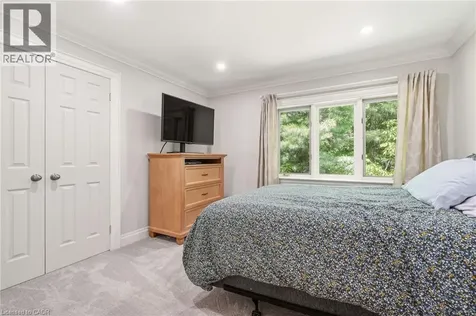 1811 Old Waterdown Road Burlington ON L7P 0T2
