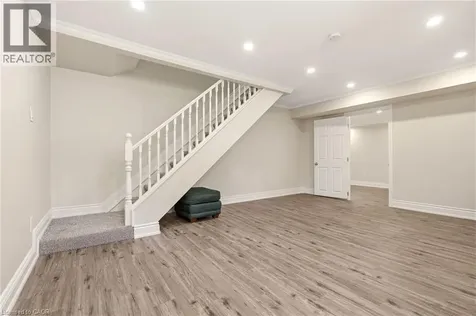1811 Old Waterdown Road Burlington ON L7P 0T2