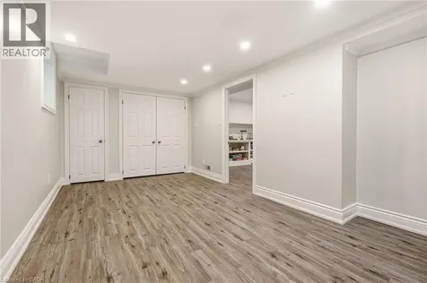 1811 Old Waterdown Road Burlington ON L7P 0T2
