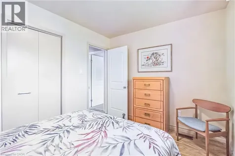 146 Clifton Downs Road Hamilton ON L9C 2P6