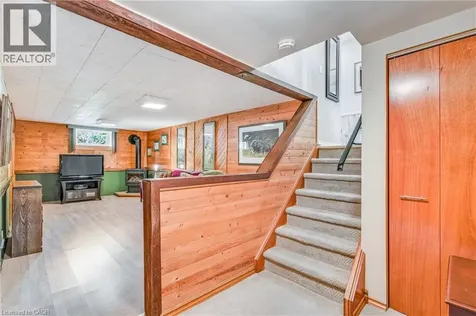 146 Clifton Downs Road Hamilton ON L9C 2P6
