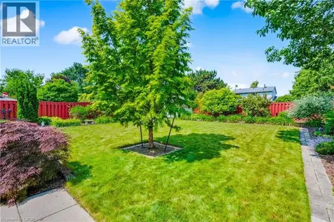 146 Clifton Downs Road Hamilton ON L9C 2P6
