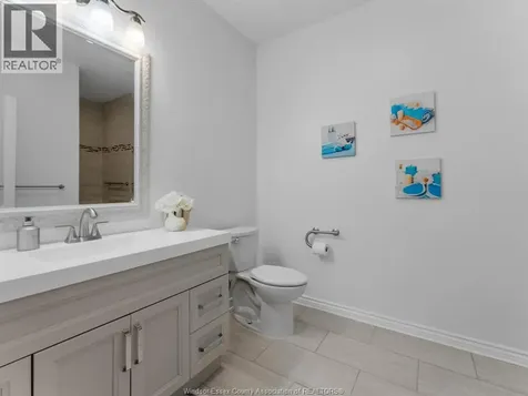 381 Tuscany Crescent Tecumseh ON N8N 4W6