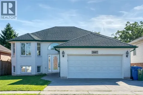 3867 Clara Avenue Windsor ON N9E 4X6
