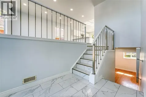 3867 Clara Avenue Windsor ON N9E 4X6