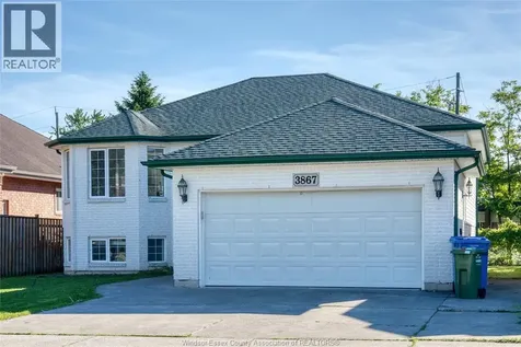 3867 Clara Avenue Windsor ON N9E 4X6