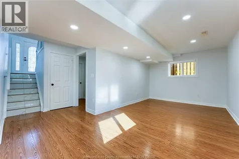 3867 Clara Avenue Windsor ON N9E 4X6