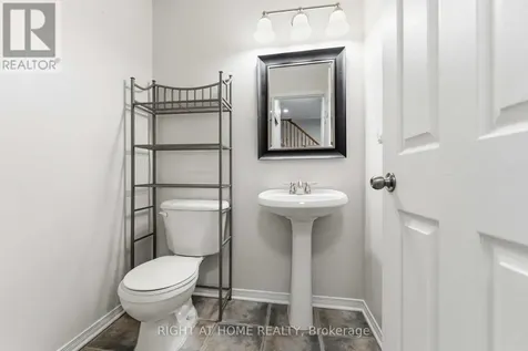 52 Fieldberry Private Ottawa ON K2J 5E8