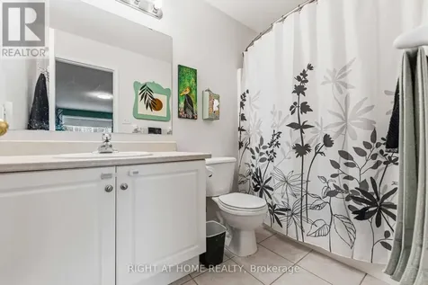 52 Fieldberry Private Ottawa ON K2J 5E8