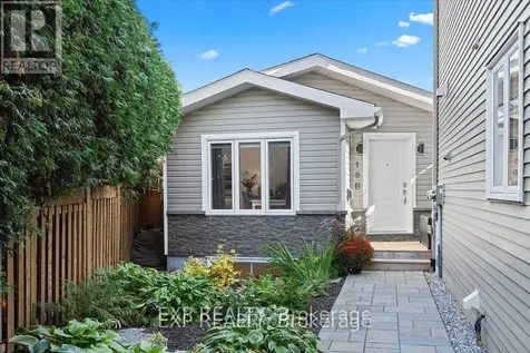 18 Ivylea Street Ottawa ON K2G 4X5
