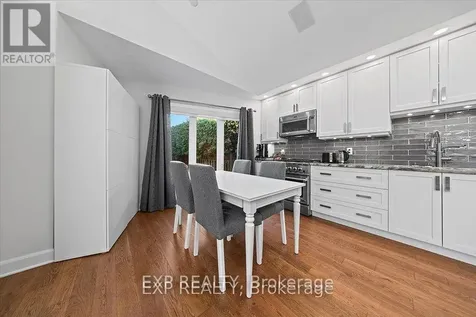 18 Ivylea Street Ottawa ON K2G 4X5