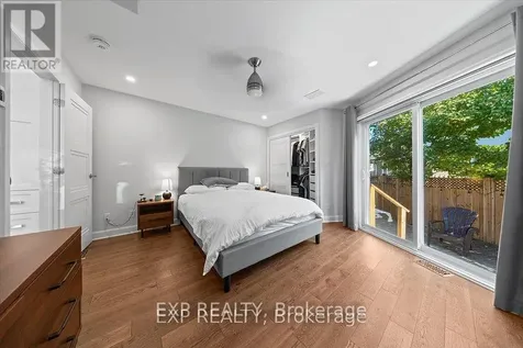 18 Ivylea Street Ottawa ON K2G 4X5