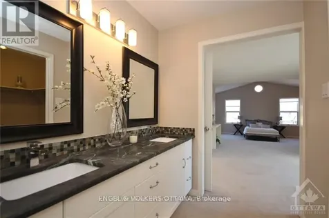 28 Country Club Drive Ottawa ON K1V 9Y5