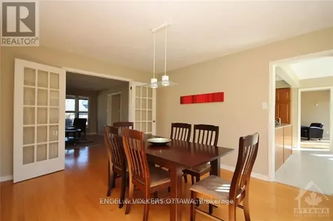 28 Country Club Drive Ottawa ON K1V 9Y5