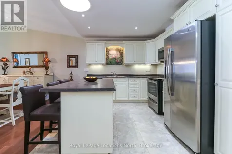 46 Garden Grove Crescent Wasaga Beach ON L9Z 0E6