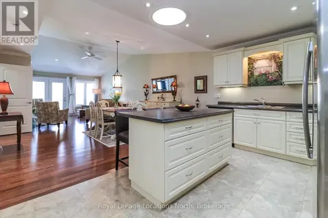 46 Garden Grove Crescent Wasaga Beach ON L9Z 0E6
