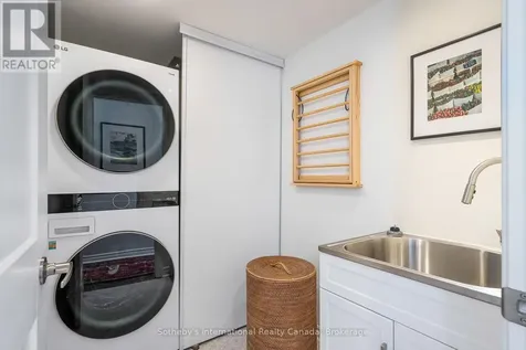 6 Brandy Lane Collingwood ON L9Y 0X4